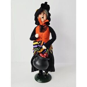 Byers Choice Caroler Halloween Witch with cauldron apples.